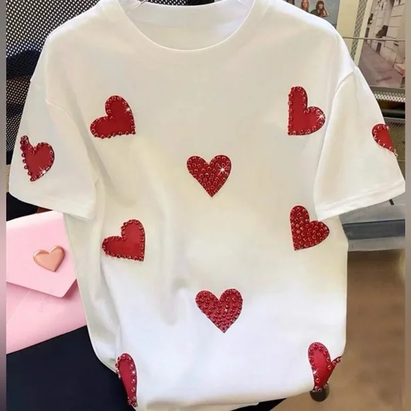Rhinestone Embellished Red Heart T-shirt | Short Sleeve | XL | NWT - Picture 2 of 9